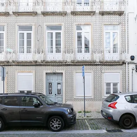 Apartment Exquisite 2bdr Flat With Balcony In Lisbon's Heart *